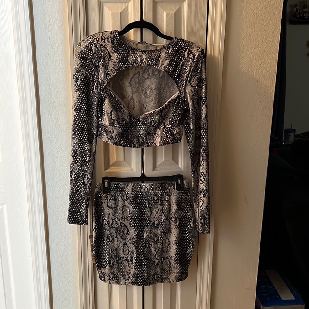 PrettyLittleThing: Multicolor Skirt Set: Size Large